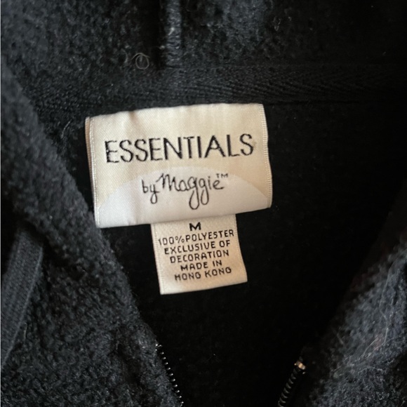 Essentials by Maggie winter holiday themed fleece sweater - Picture 4 of 4